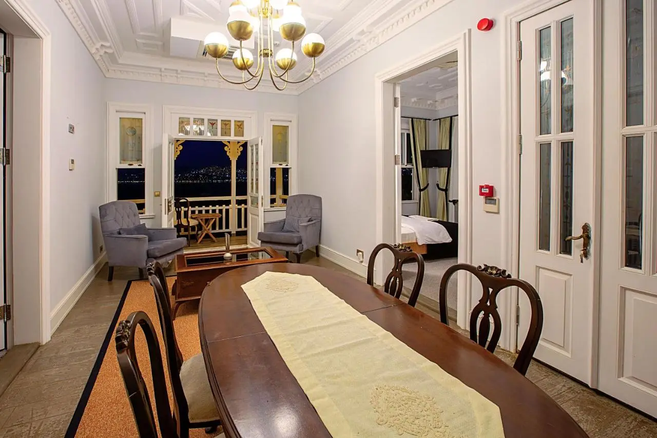 Mansion Miliá