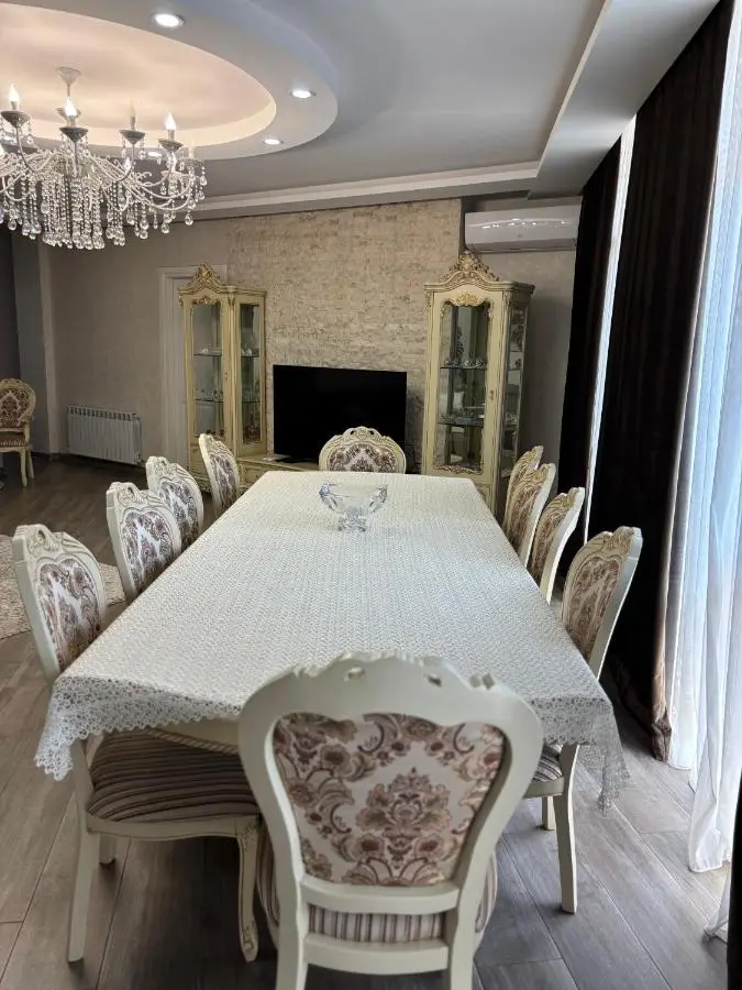 VIP BIG Apartment