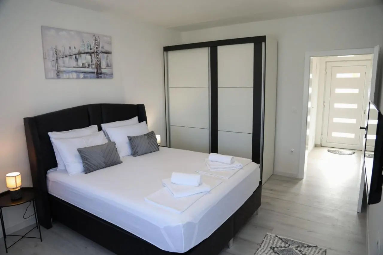 Apartman Keman