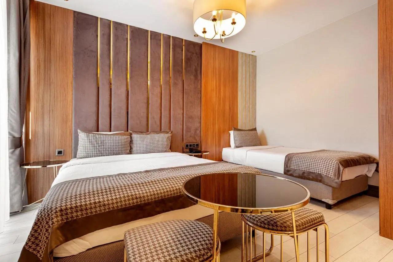 Santra Hotel