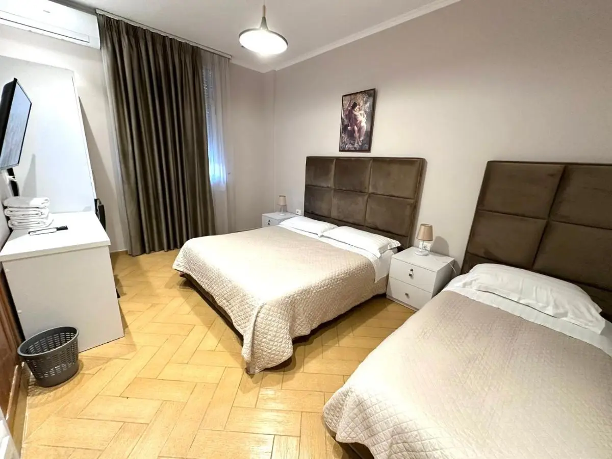HOTEL NOBEL CENTER