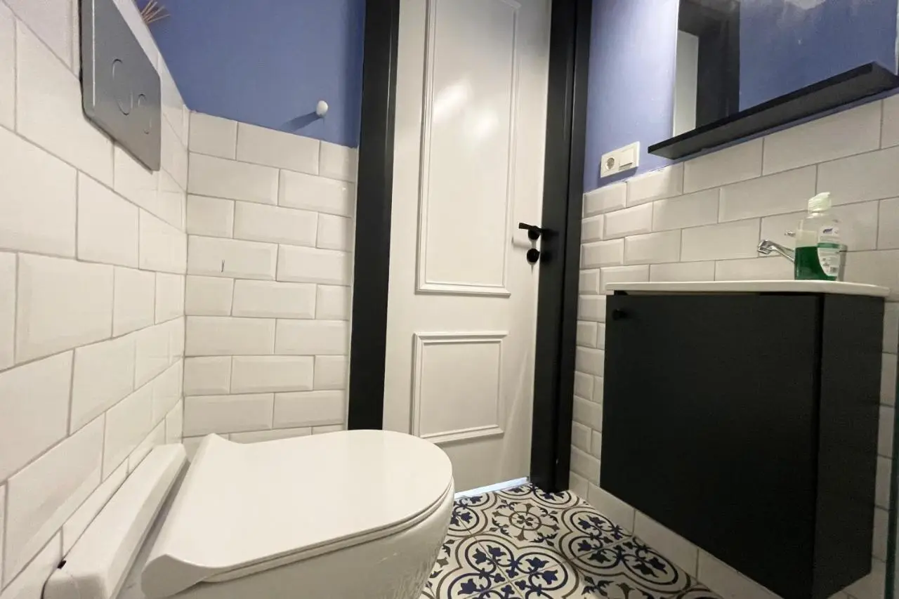 balcony 2BR apt with 2toilet and 2bath near to nişantaşi #3