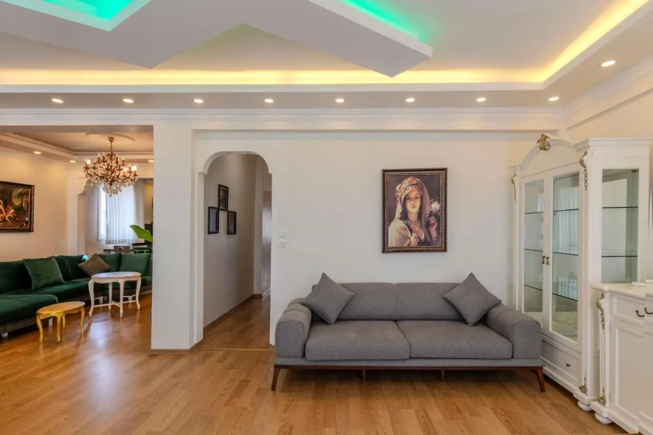 Dilek Apartments