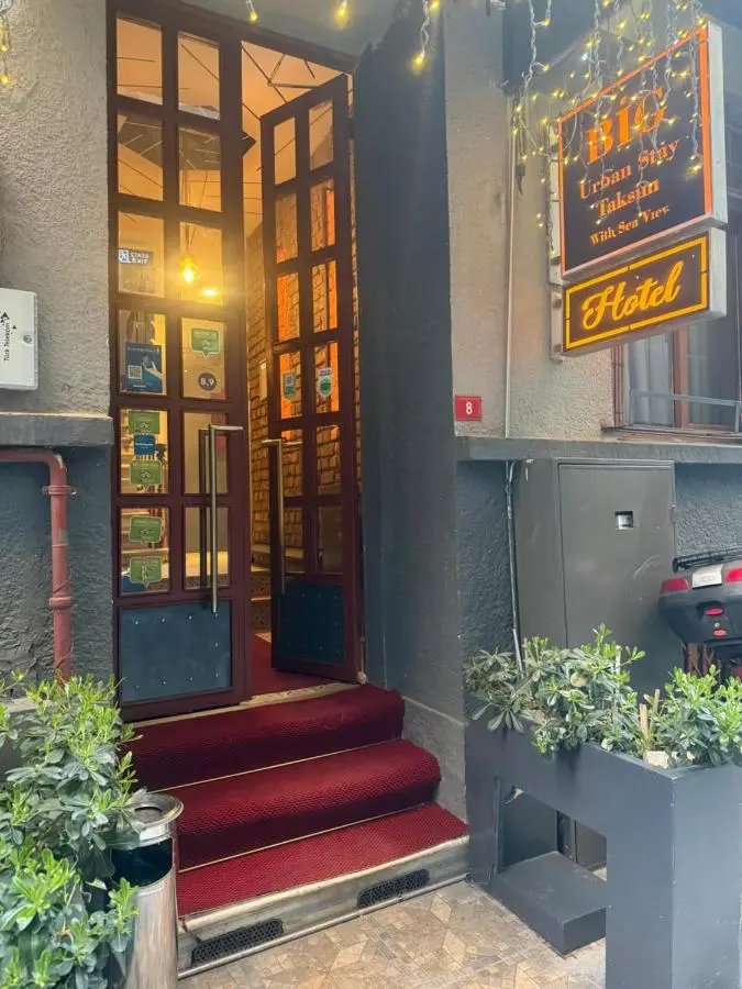Big Urban Stay Taksim &With Sea Vıew