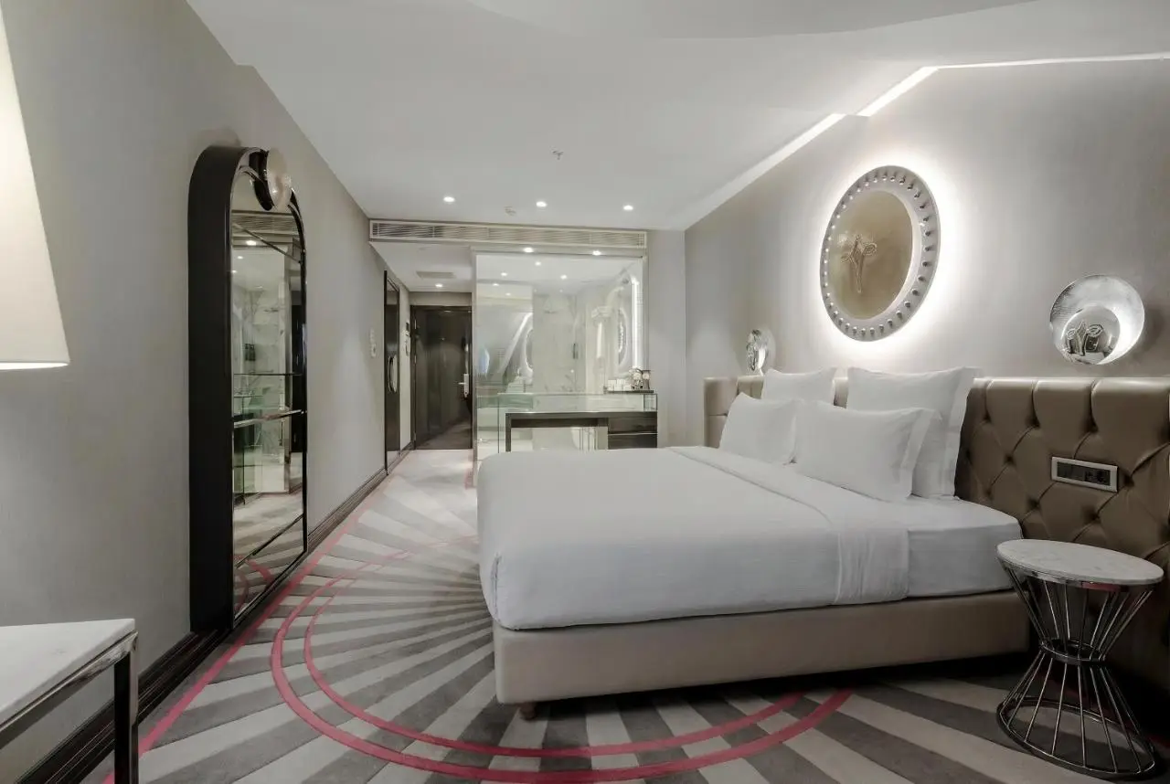 Sura Design Hotel & Suites