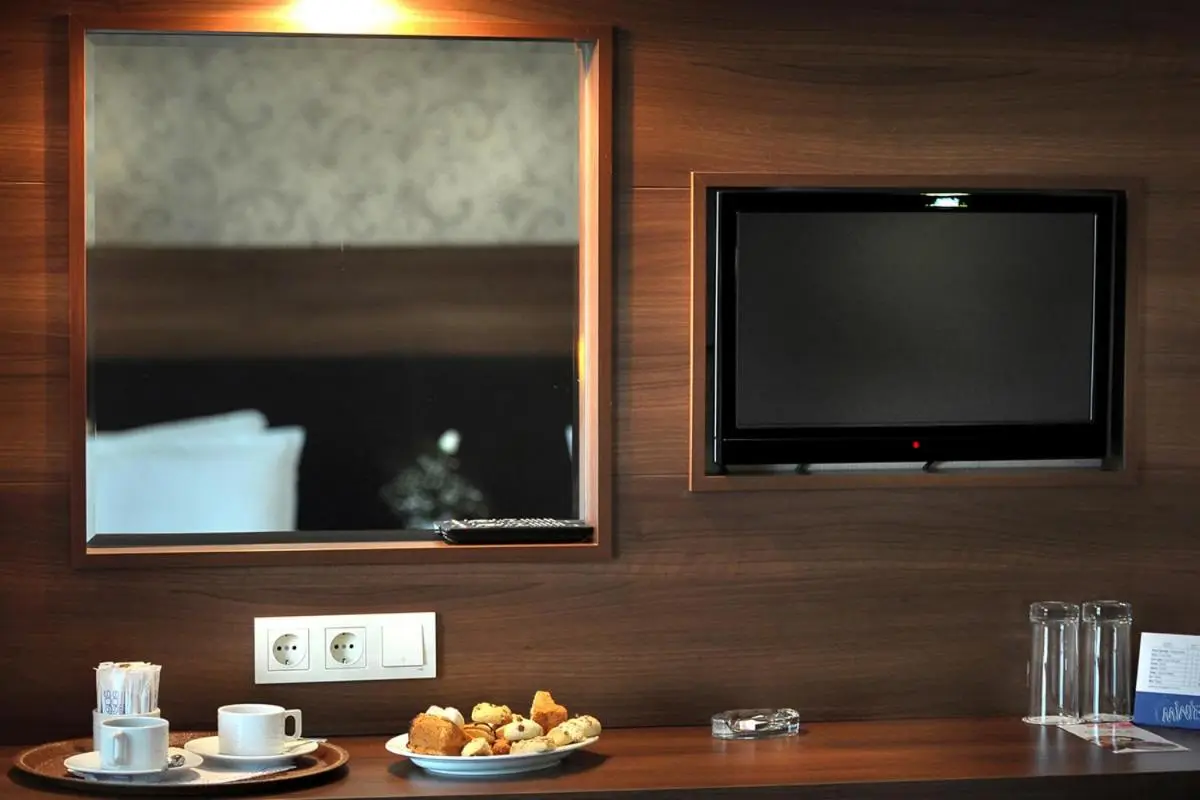 Rhiss Hotel Bostanci