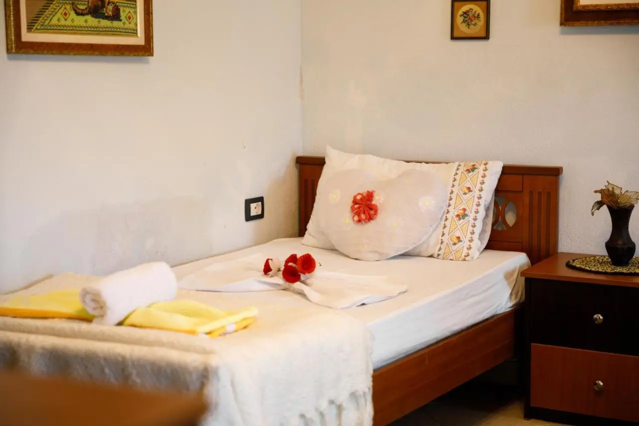 Leka GuestHouse