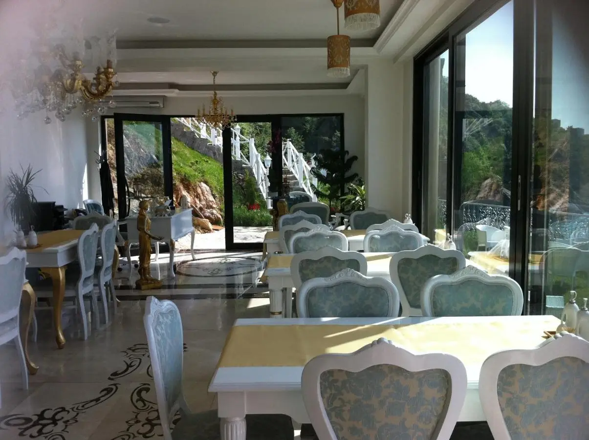 Bab-i Zer Hotel