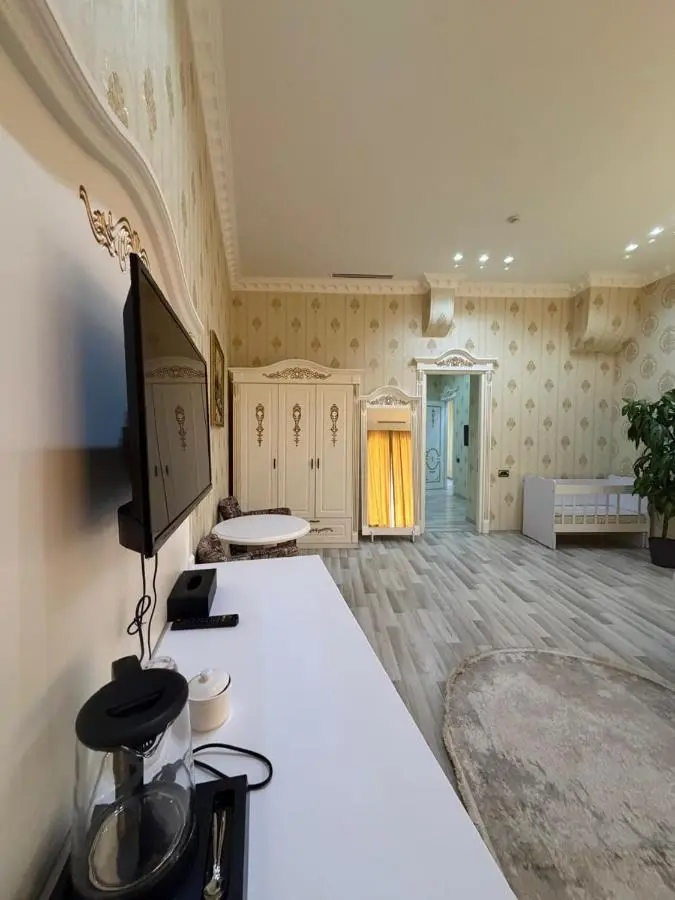 Nizami White Hotel City
