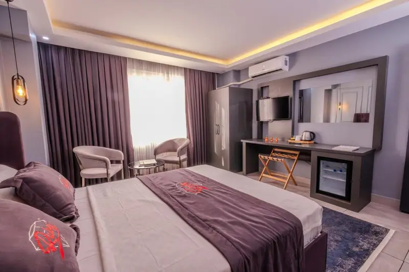 Ruby Hotel