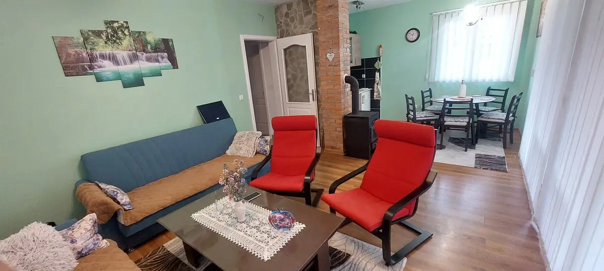 Lamija House