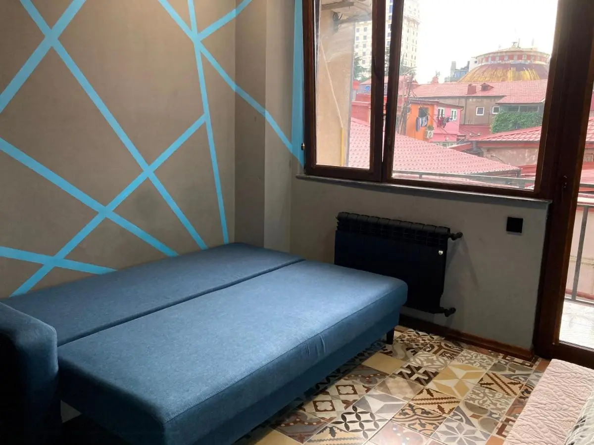 Barney's apartment