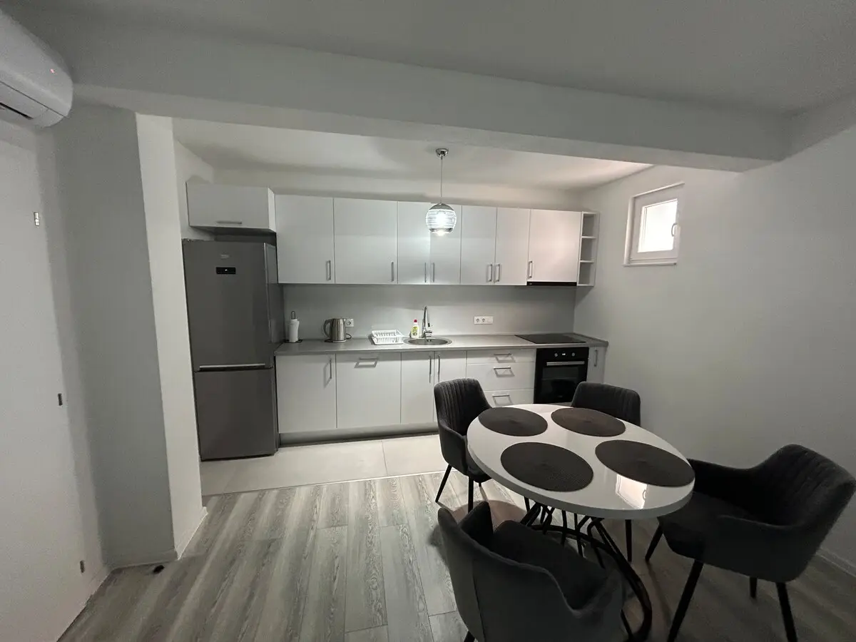 Apartment Sweet Holiday