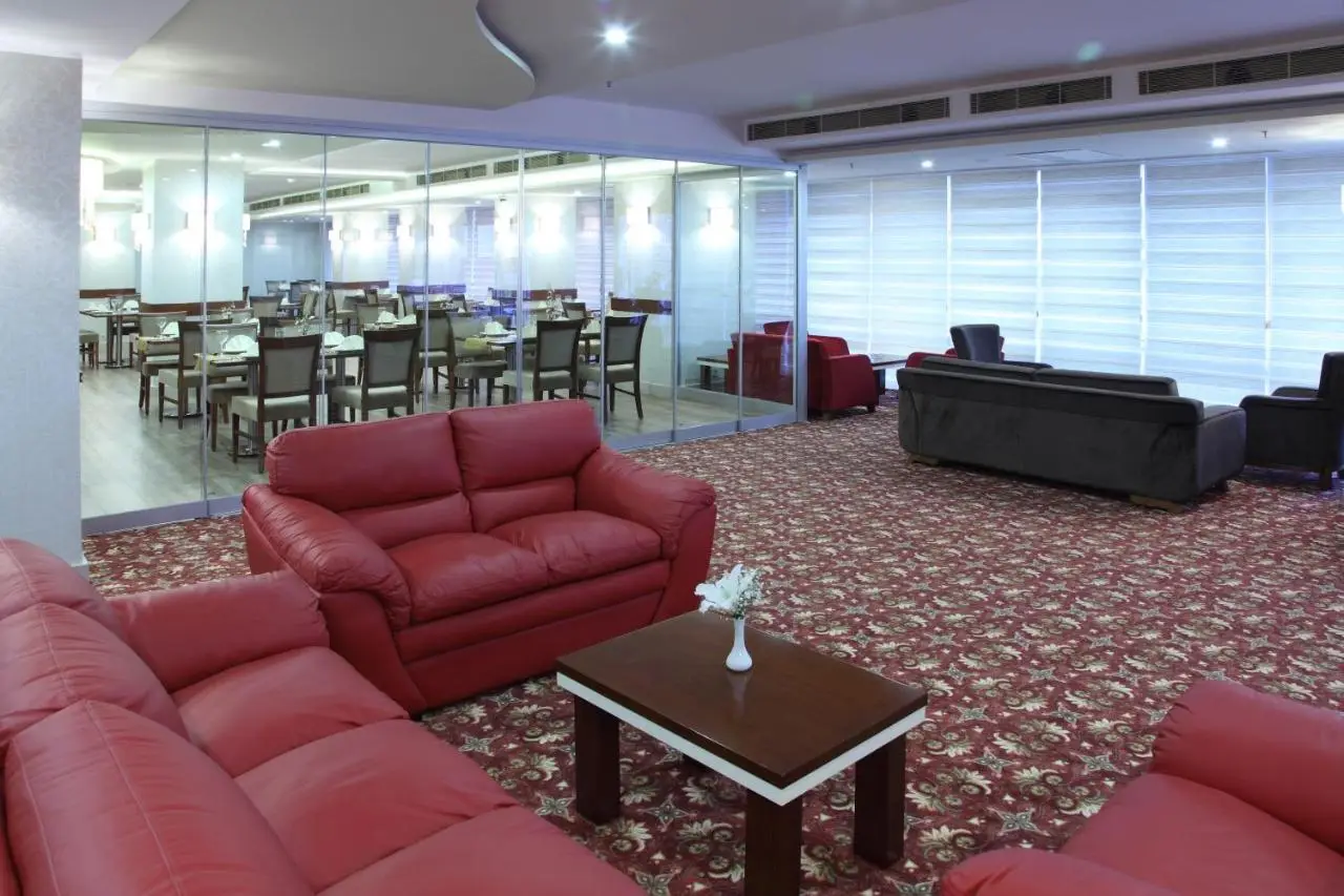 Hotel Senbayrak City