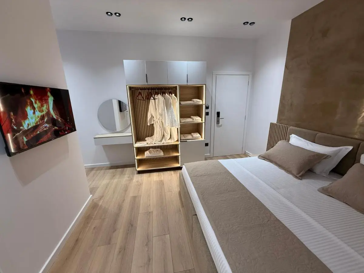 Montflux Hotel