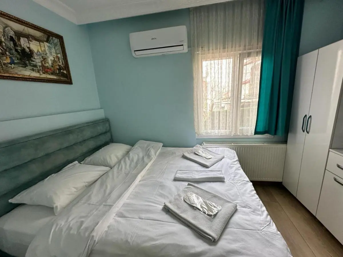 AVRASYAQUEEN HOTEL