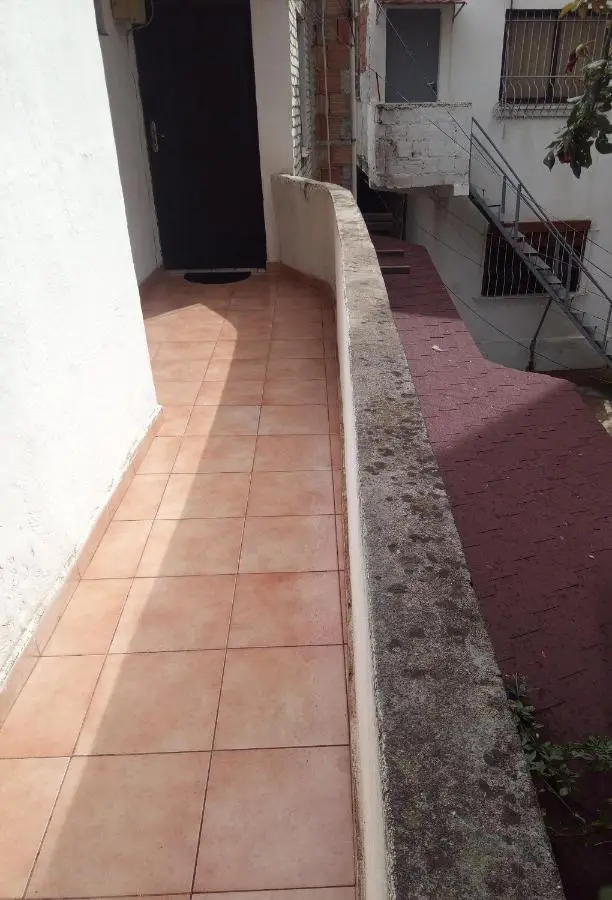 Private Flat In House 17