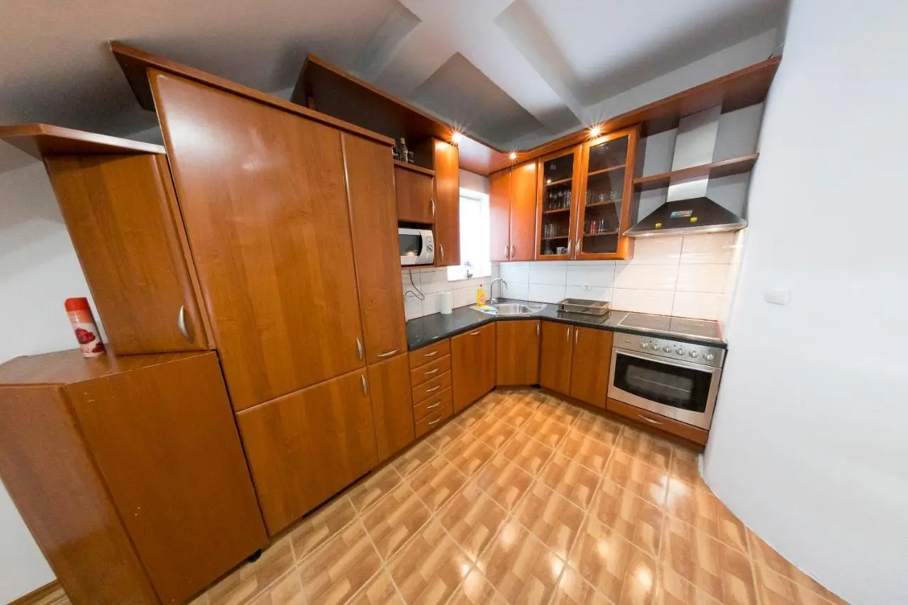 APARTMAN NAAJ