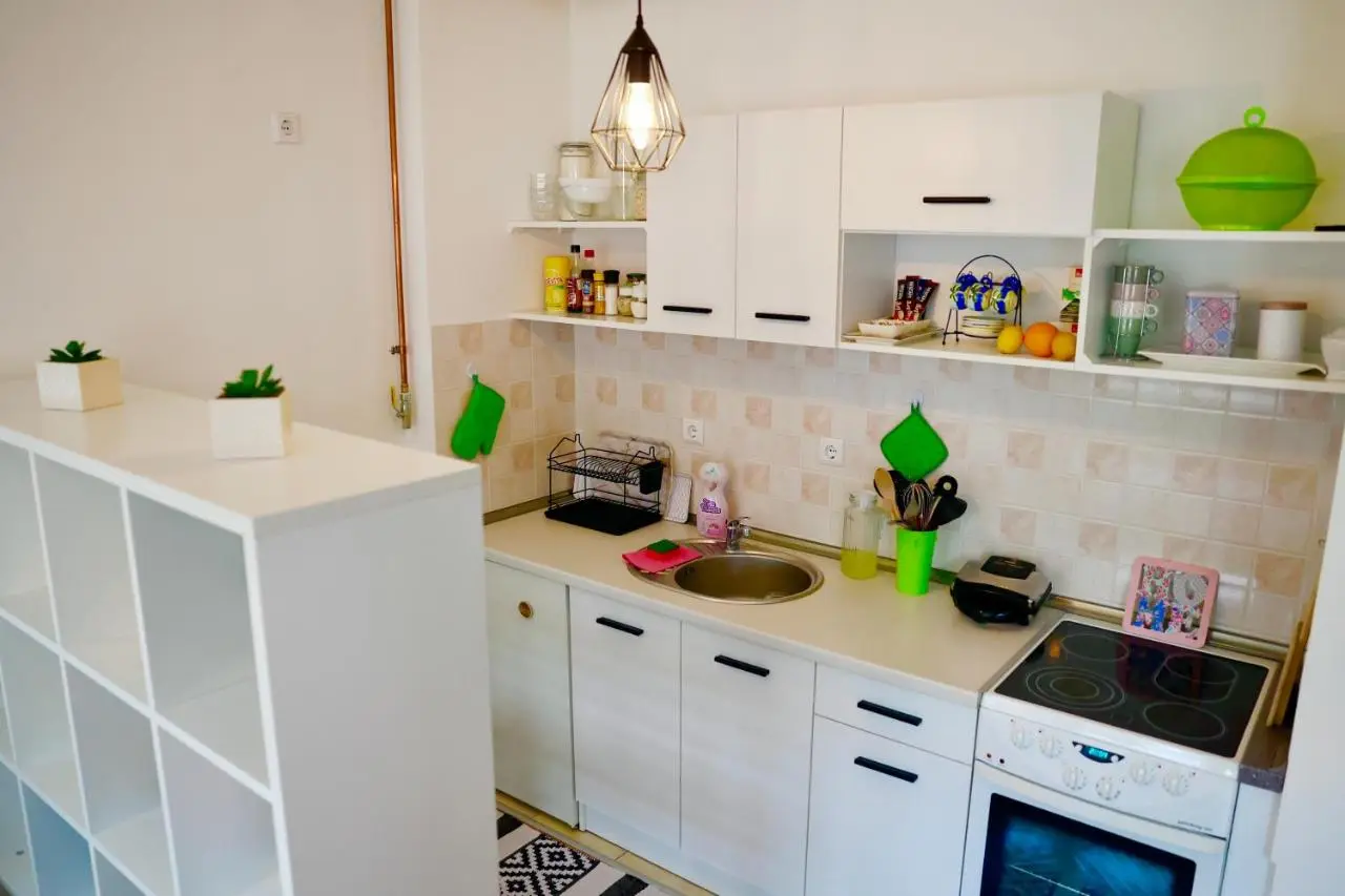 Apartment 11 - Great location, quiet but near the center