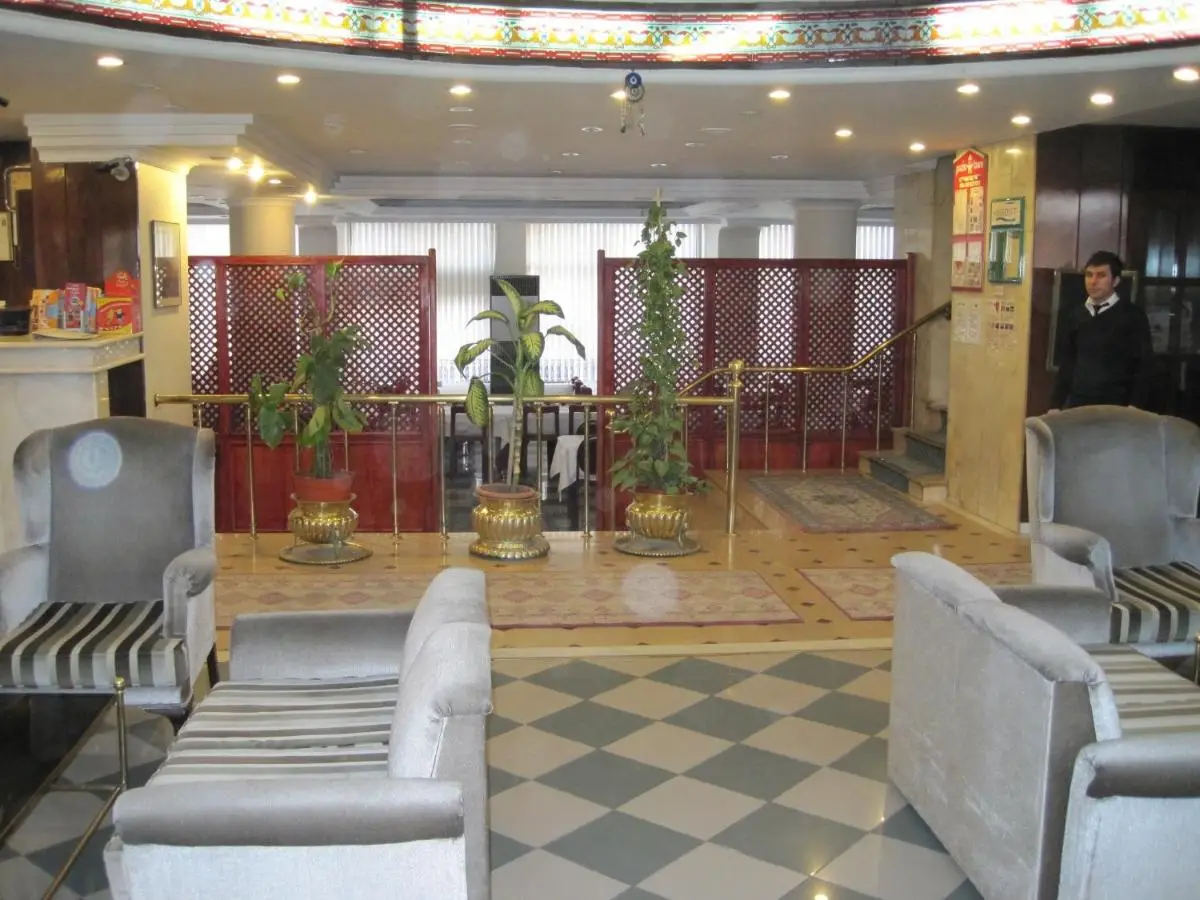 Avlonya Hotel
