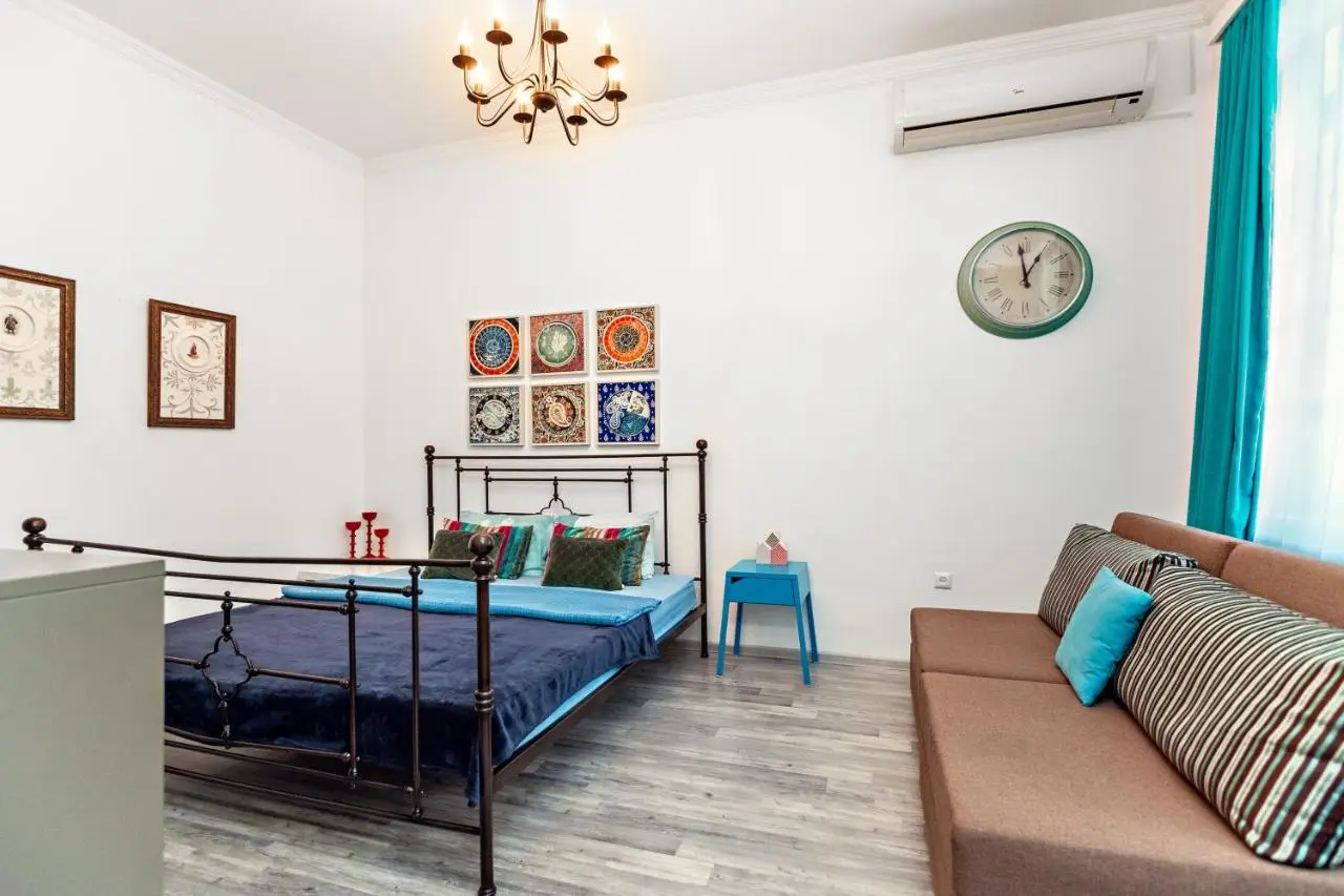 Apartment On Saadi Str Old Tbilisi