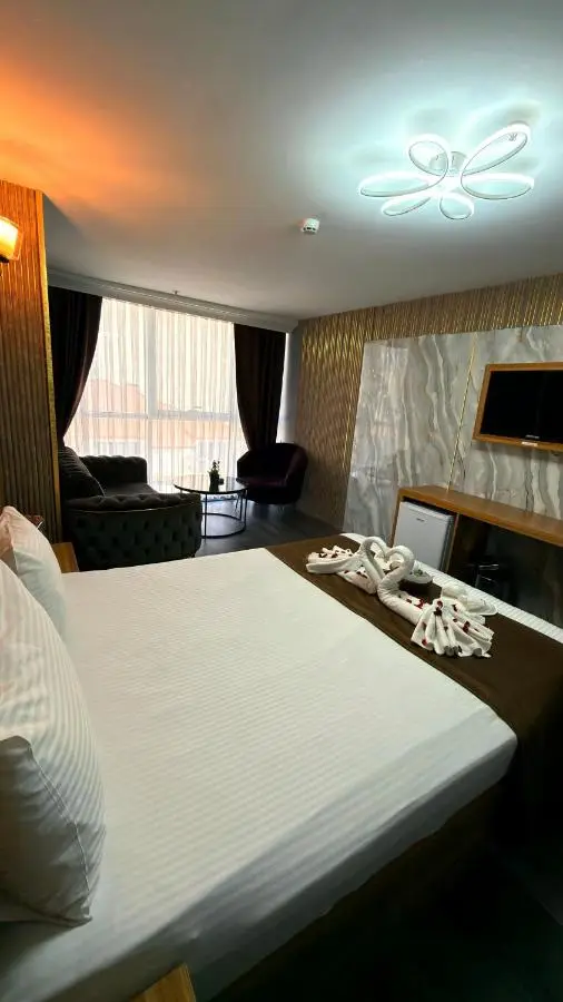 Waves hotel