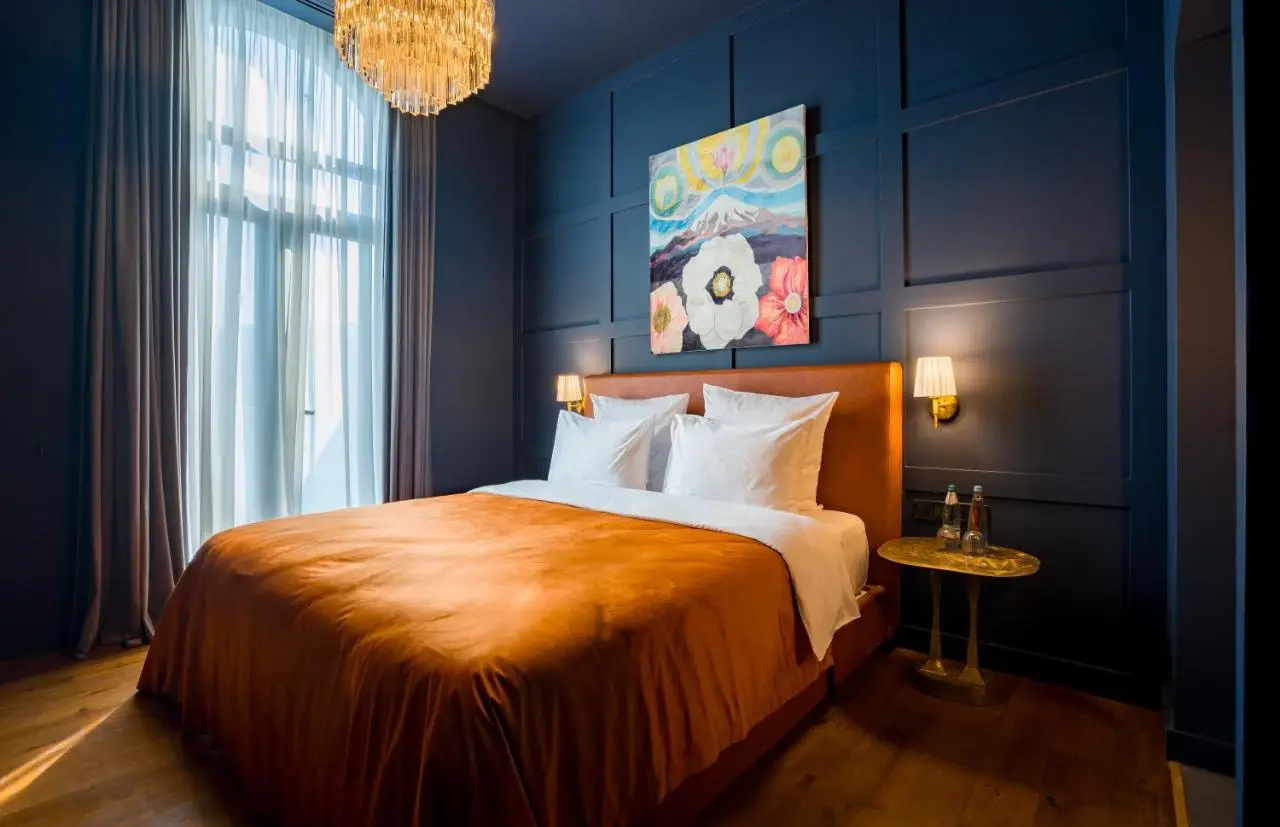 Zorba&Bond Boutique Hotel