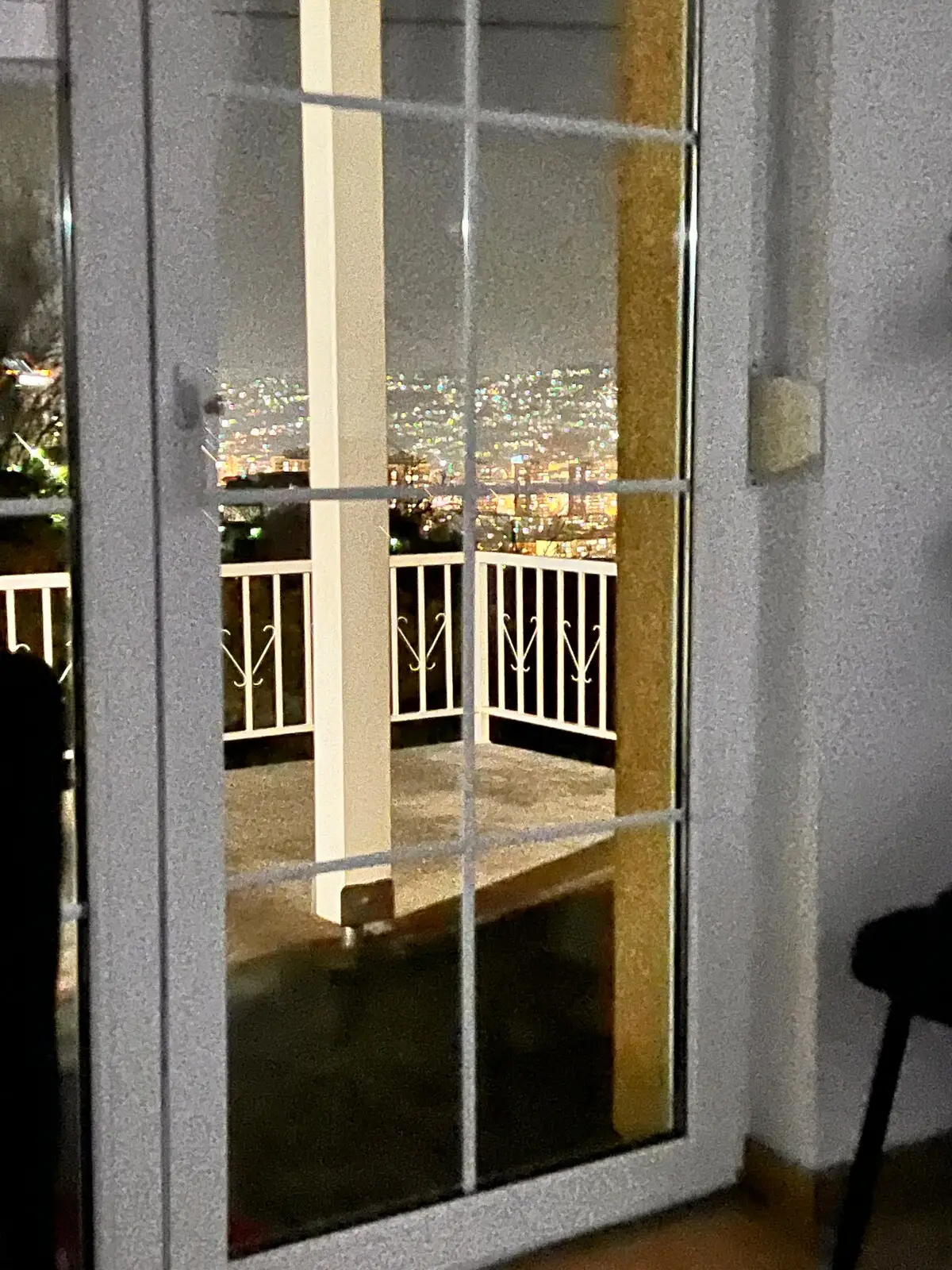 House with THE BEST View+Garage