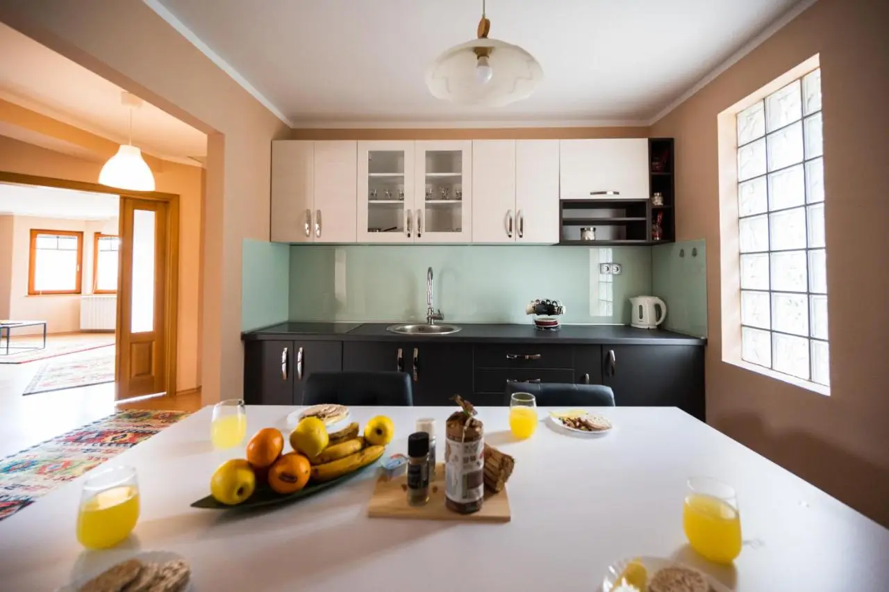 Duplex Apartment for up to 12 people- Old Town
