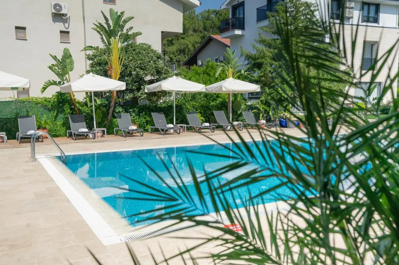 WEST HOUSE EXCLUSIVE HOTEL