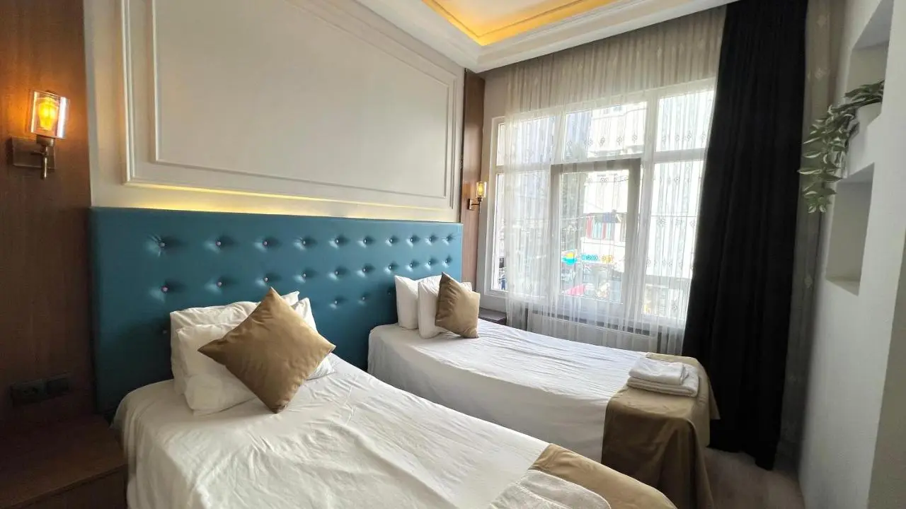 Taksim Square Luxury 4BR Next to Hotels Perfect for Families & Groups