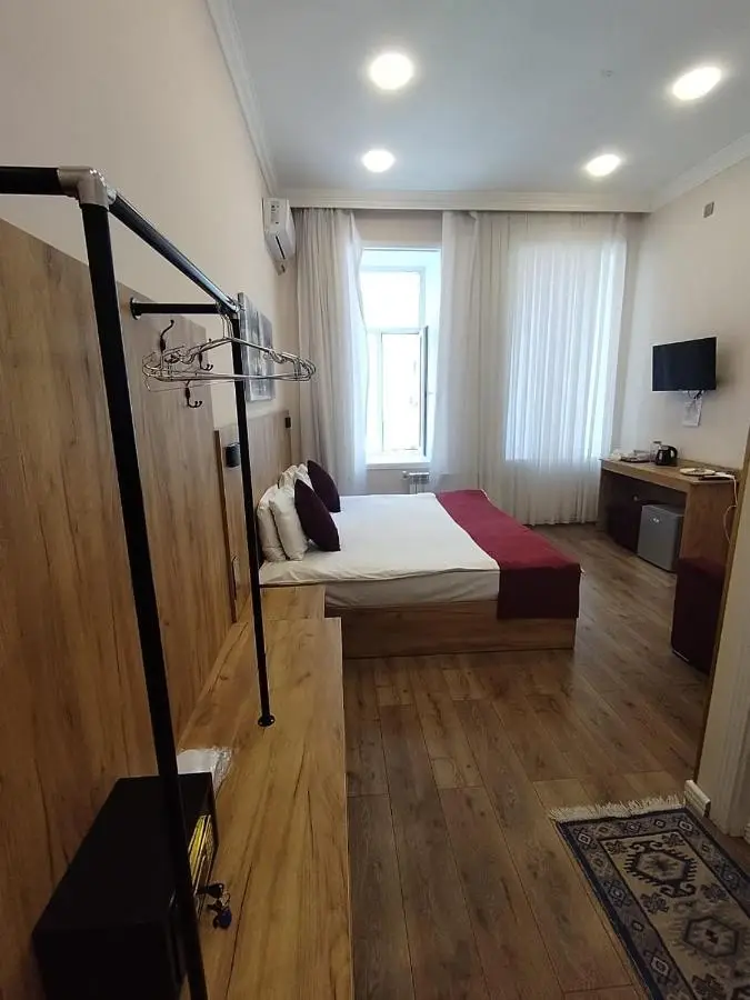 London Hotel Baku
