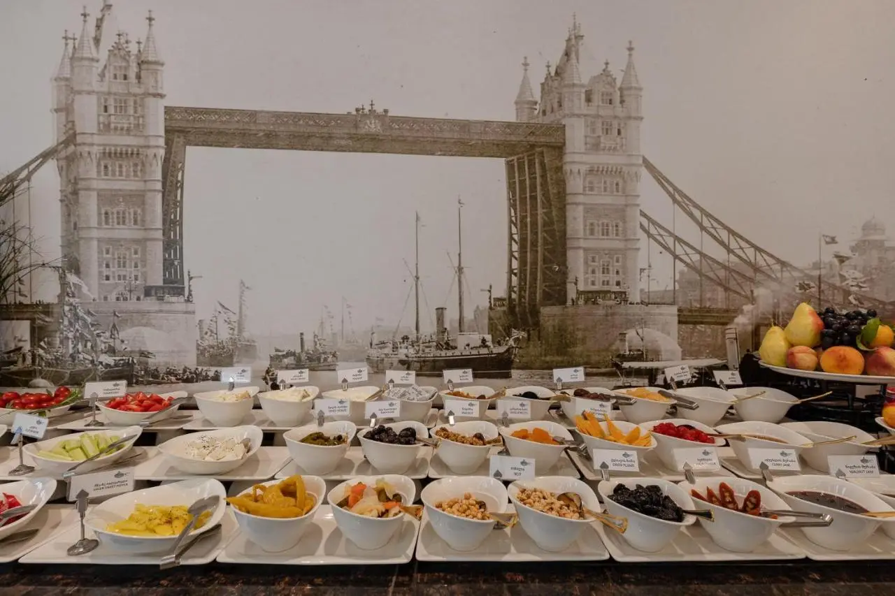 Hotel London 1889 & Casino