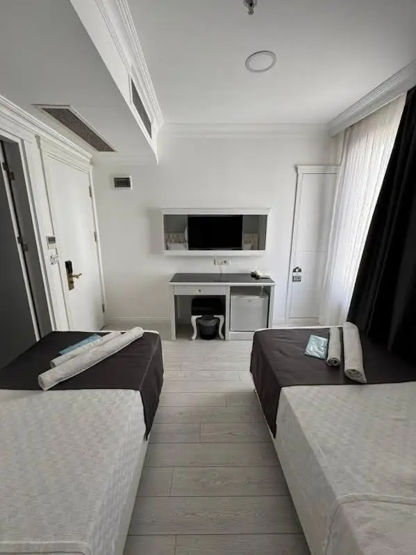 Ens Hotel