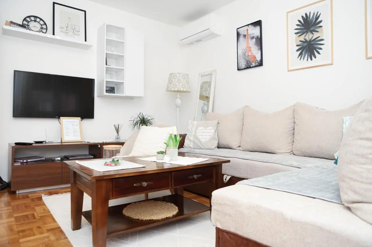 Ellena apartment