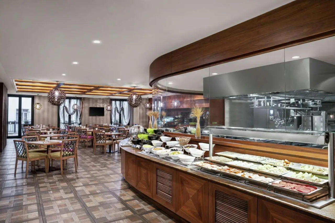 DoubleTree by Hilton Istanbul Gayrettepe