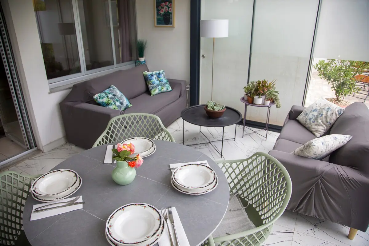 Riverside Pearl-house by the river/swimming pool