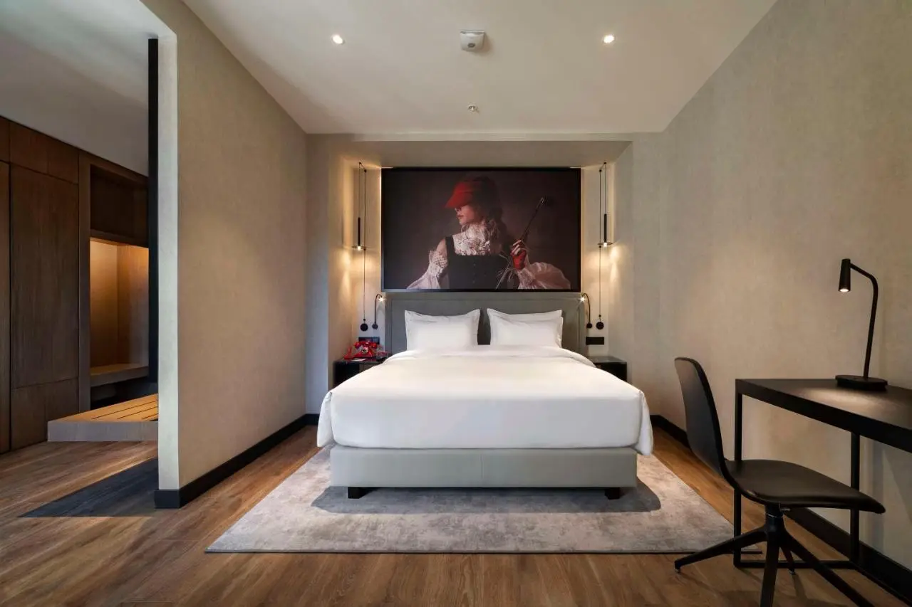 Radisson RED Tbilisi