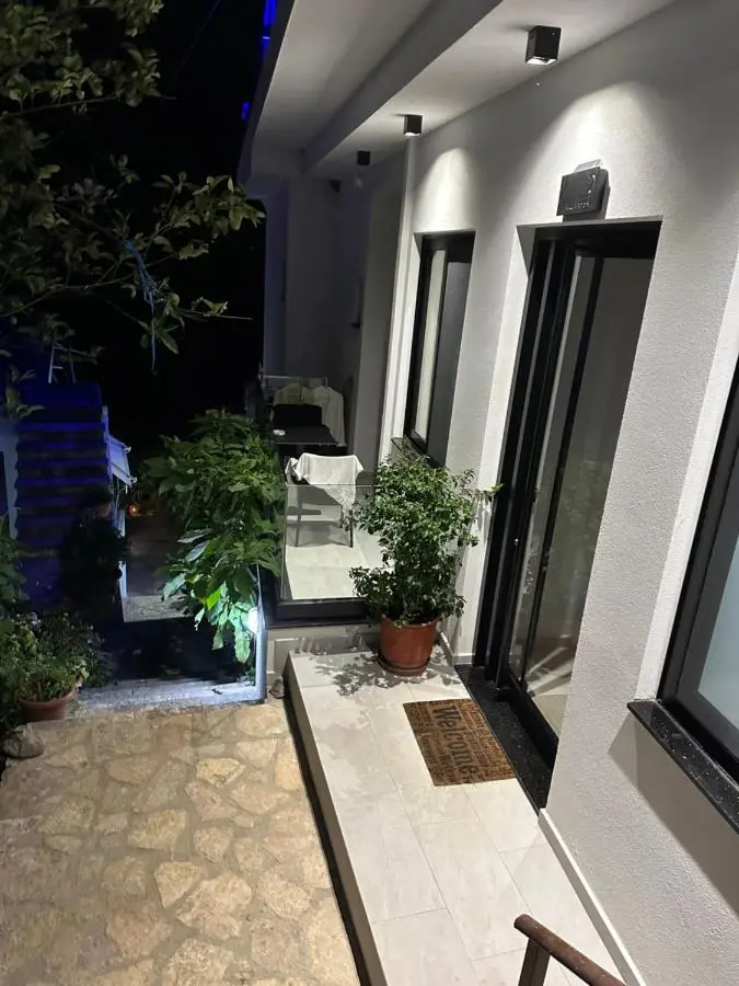 Villa Xhefri 2