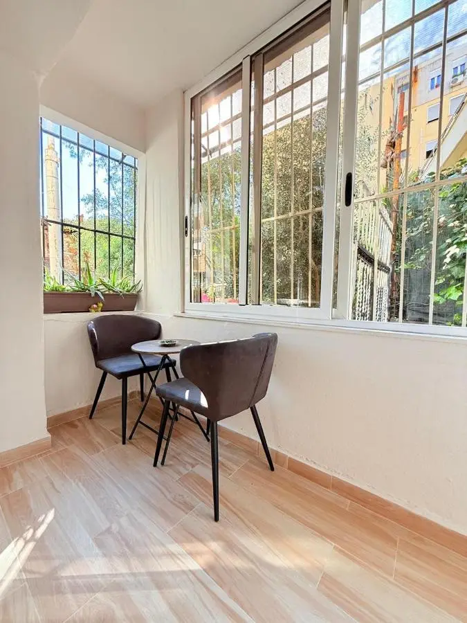 Elia Apartment