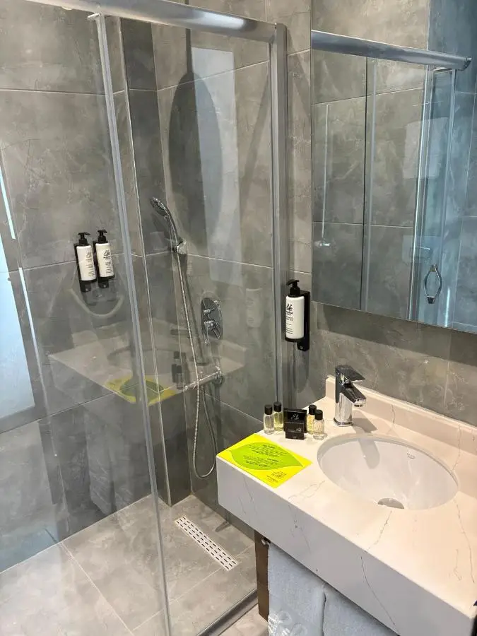 Business Life Hotel Güneşli