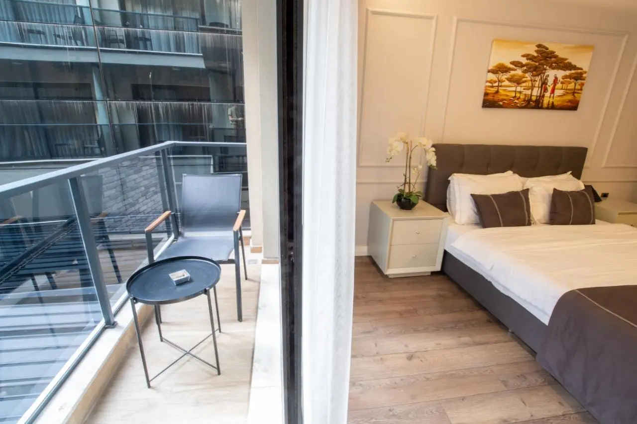 Myway Deluxe Hotel