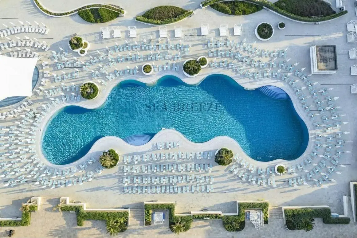 Sea Breeze Baku