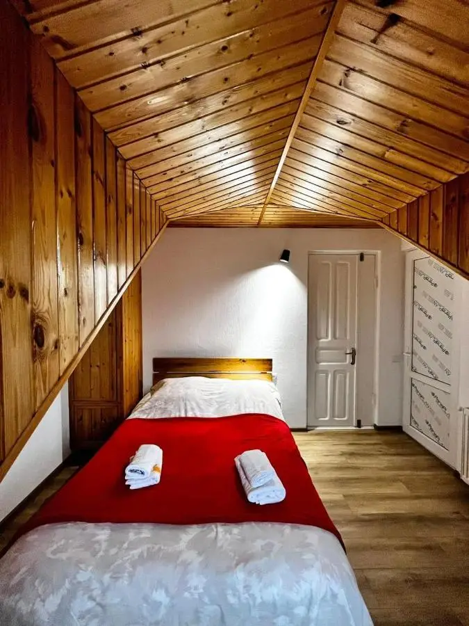 Nino & Irodi's Guest House