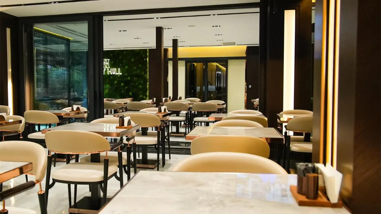 Sky Hill Hotel