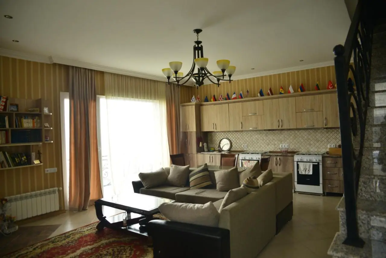 Mount Villa Kvariati