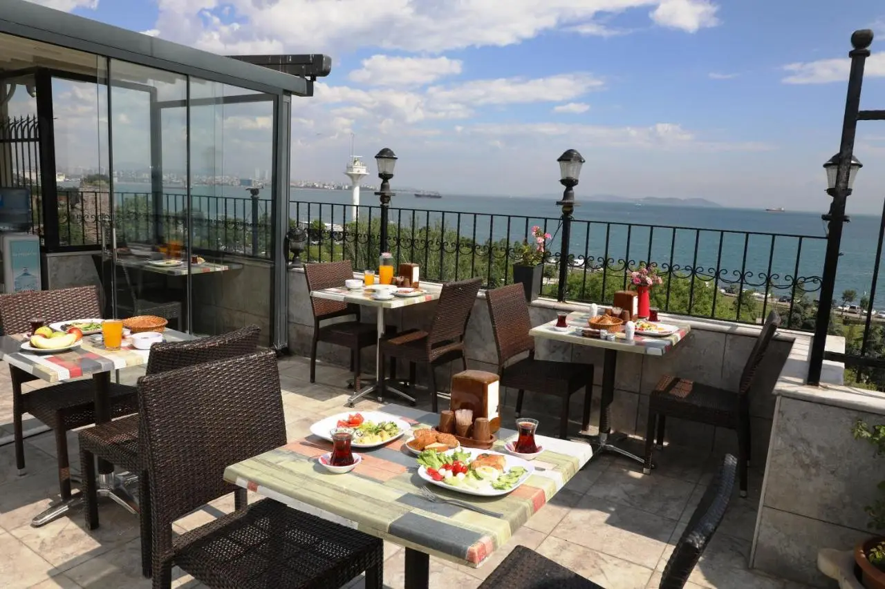 Seahouse Suites