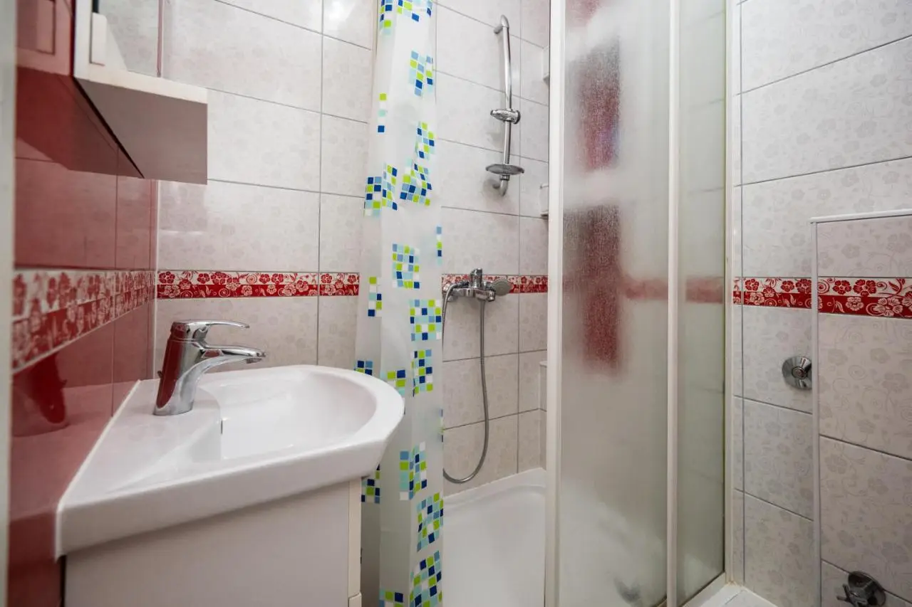 Spacious & Modern Apartment in the City Centre