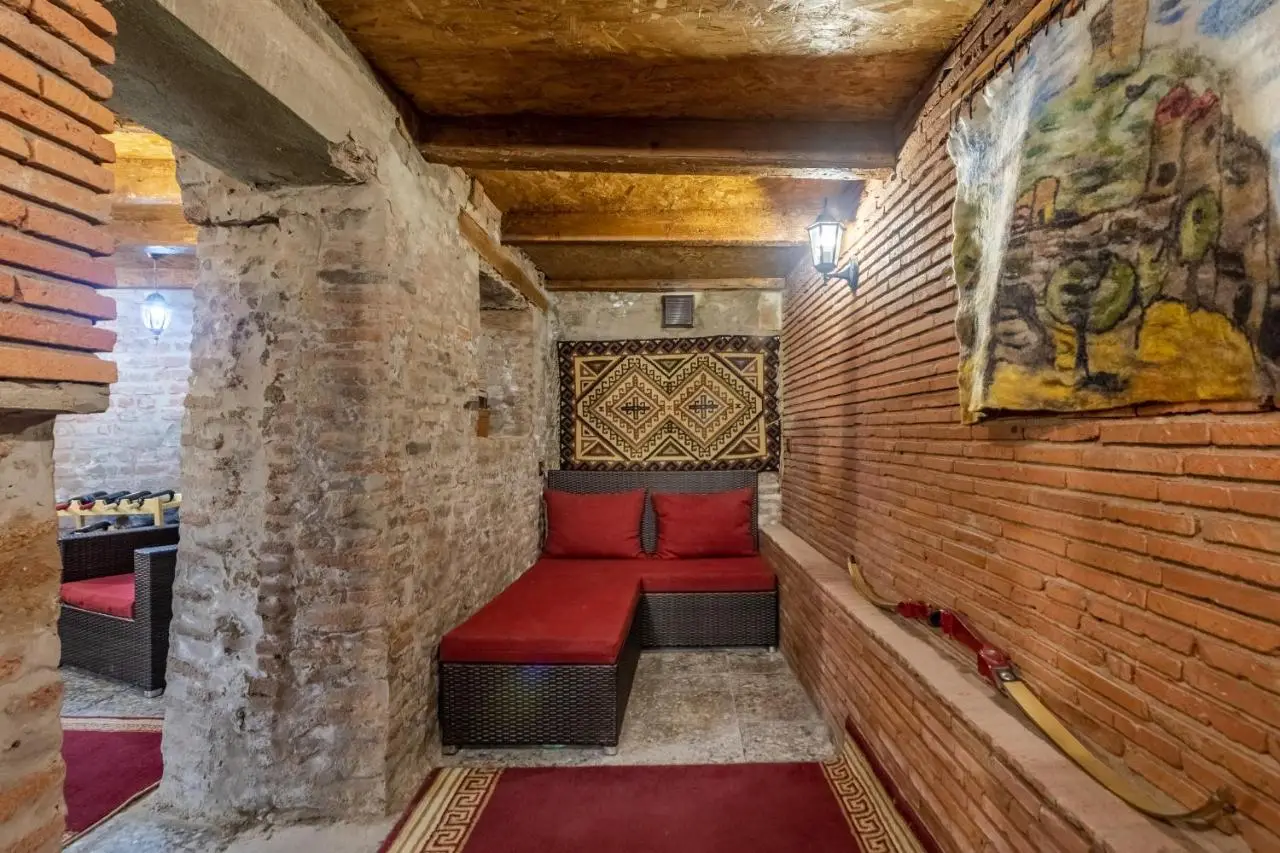 Q&B Boutique House