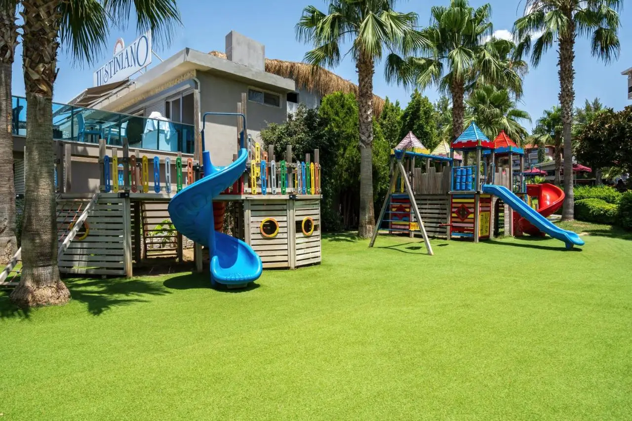 Justiniano Deluxe Resort